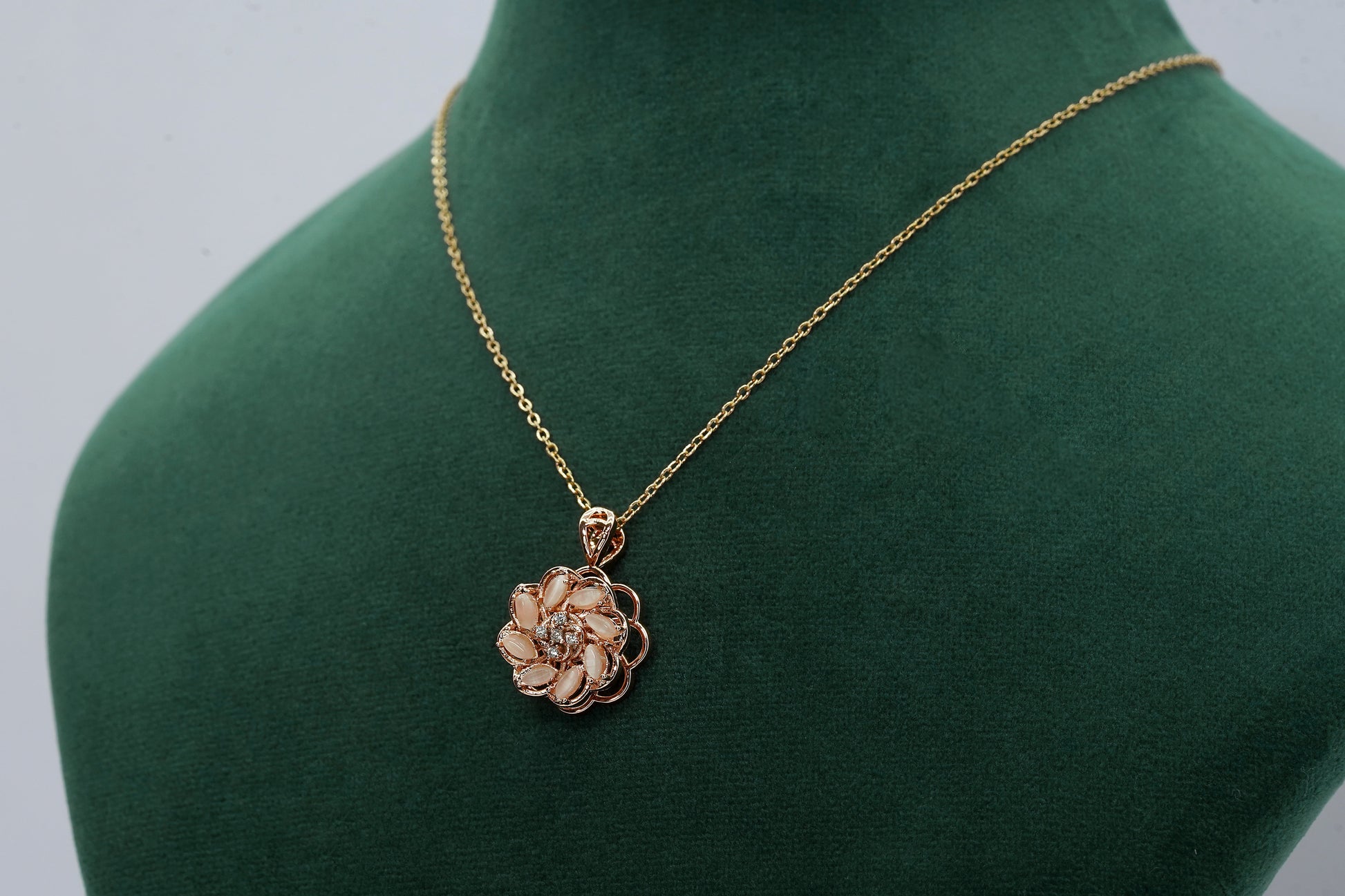 Petal Rotating Bloom Pendant with chain - OY JEWELLS - 
