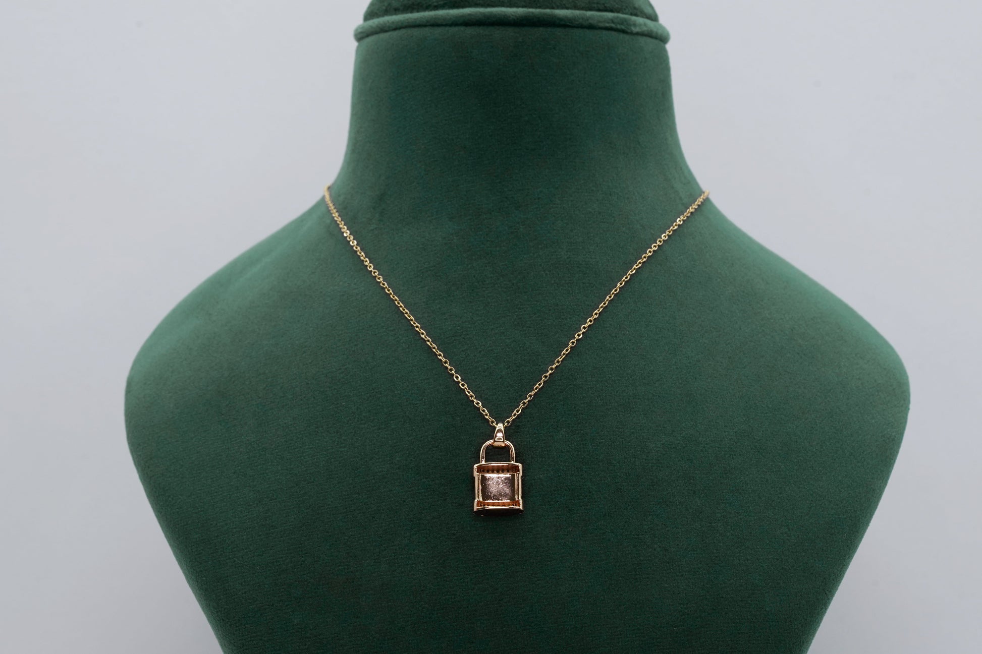 Secure Sparkal Pendant with chain - OY JEWELLS - 