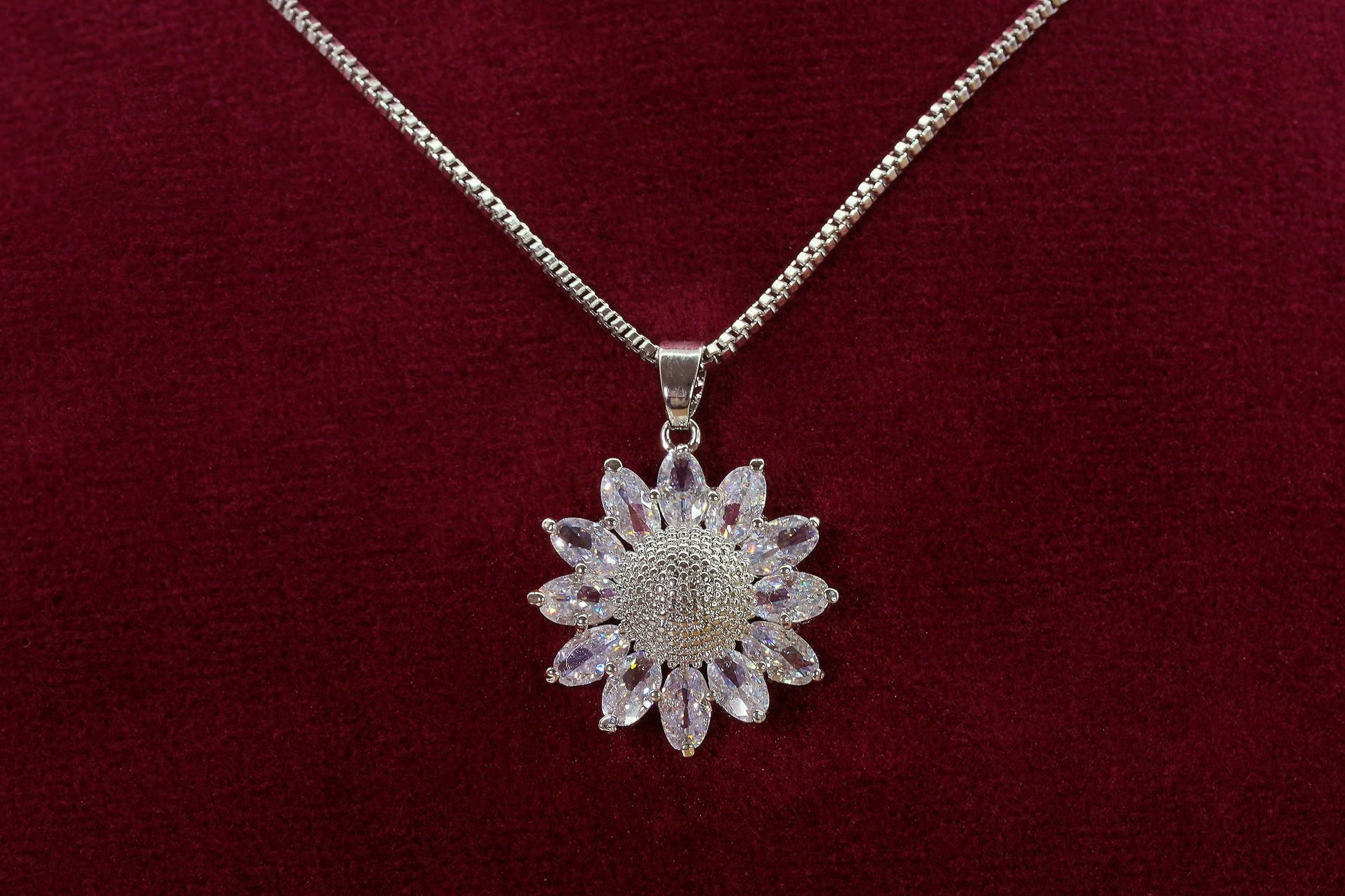 Sparkling Sunflower Pendant with Chain - OY JEWELLS - 