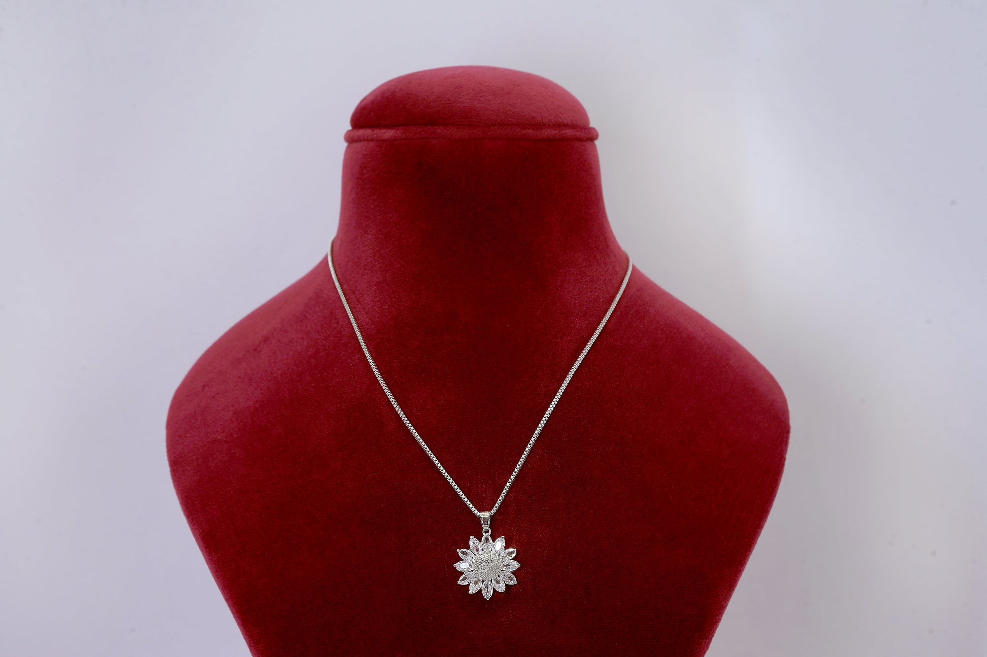 Sparkling Sunflower Pendant with Chain - OY JEWELLS - 